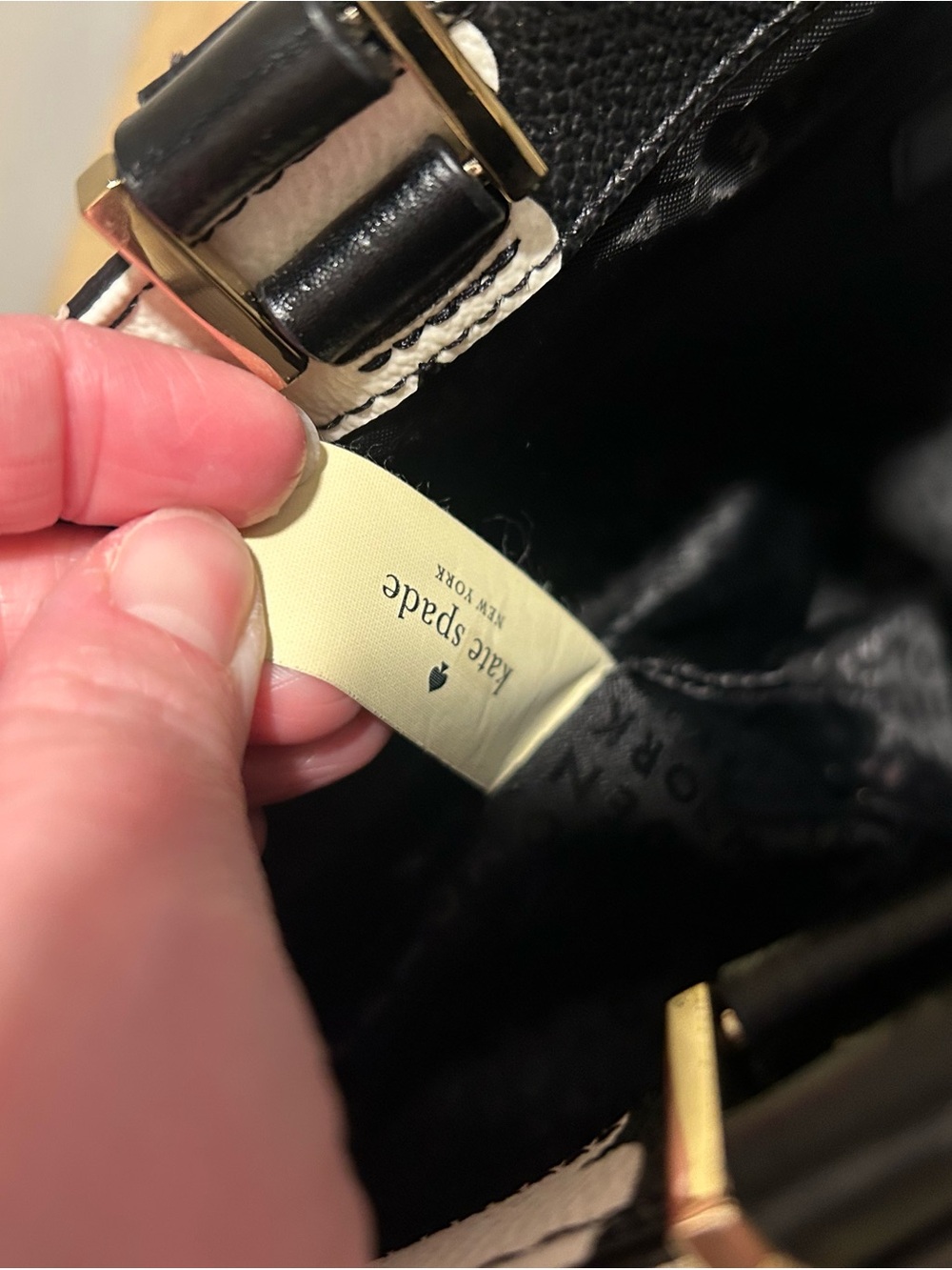 kate spade Black & White Floral Chain-Link Tote Grant Street Juno Vinyl - Picture 9 of 11